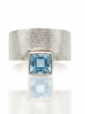 Artisan 925 Sterling Silver Wide Brushed Band Ring Blue Topaz Sz 7